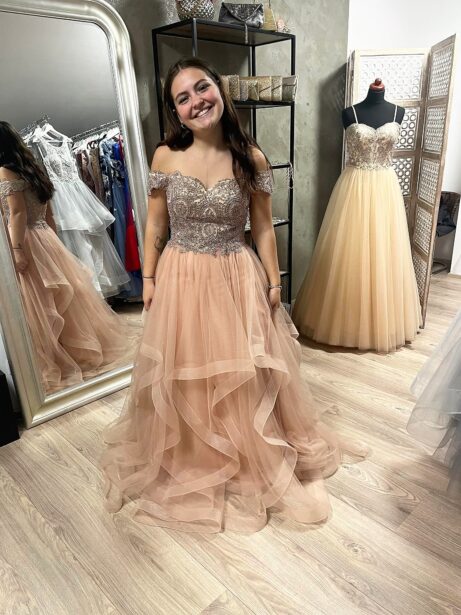 šaty do tanečních-šaty na věneček-dlouhé maturitní šaty-růžové šaty